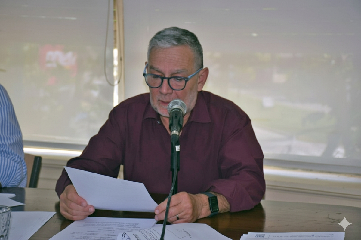 El secretario de la democracia