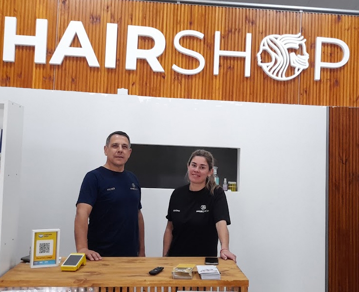 Es de Córdoba, llegó a Bolívar e instaló una distribuidora